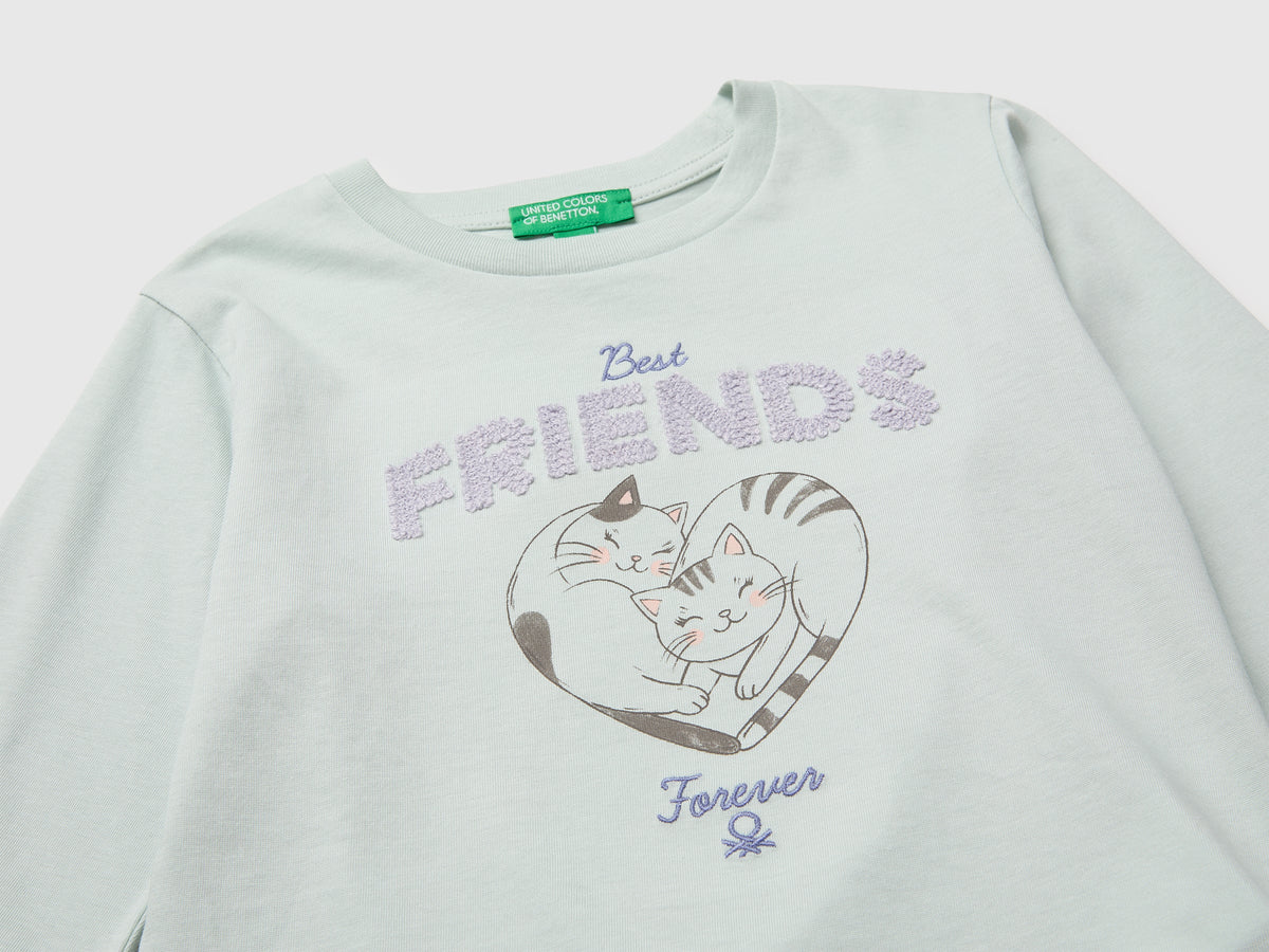 T-shirt con ricamo in cotone bio