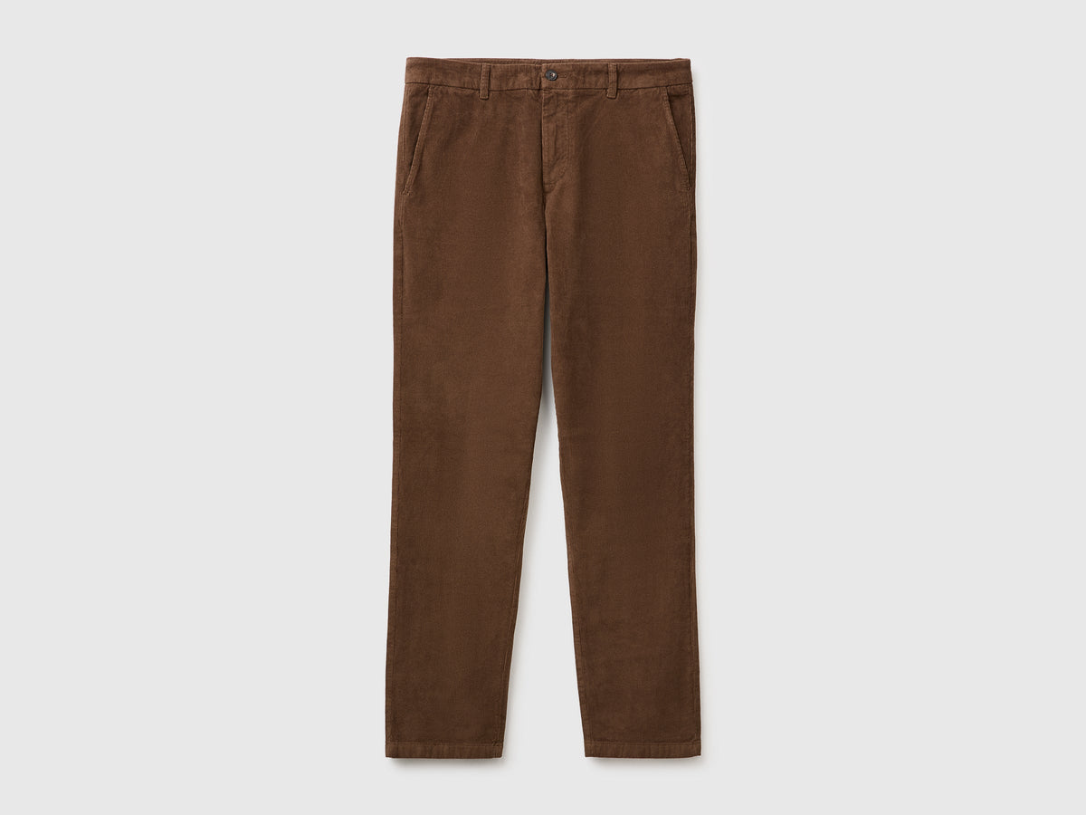 Pantaloni slim fit in velluto stretch