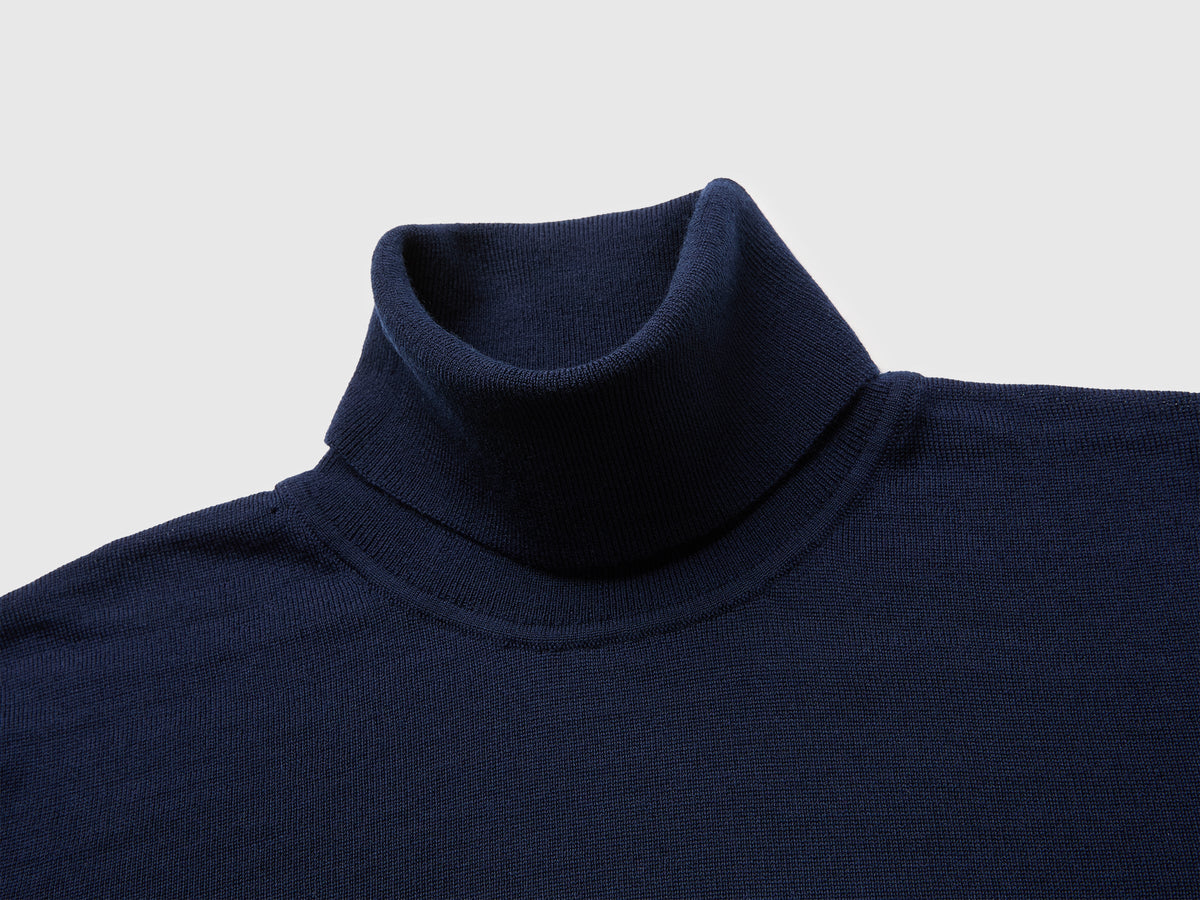 Maglia collo alto in pura lana Merino