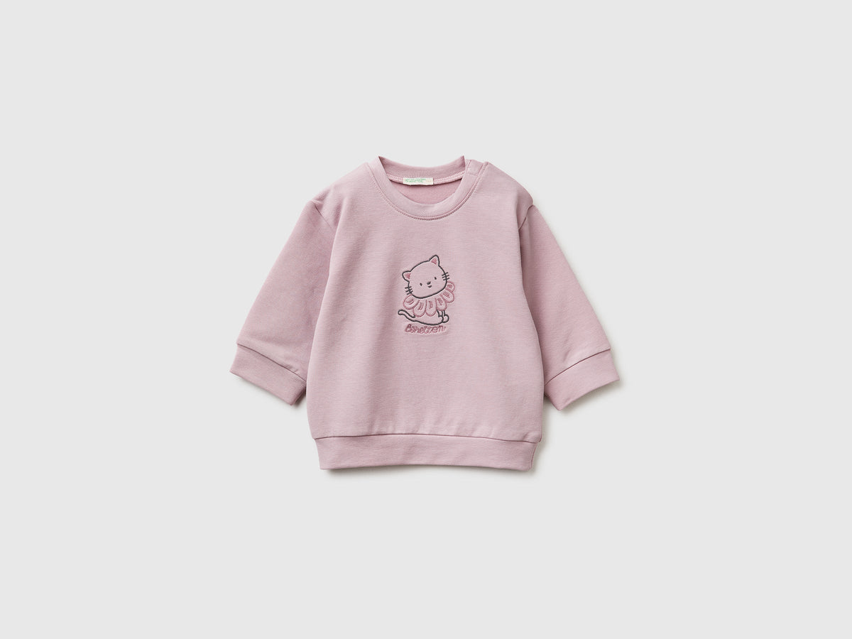 Felpa con patch animaletto