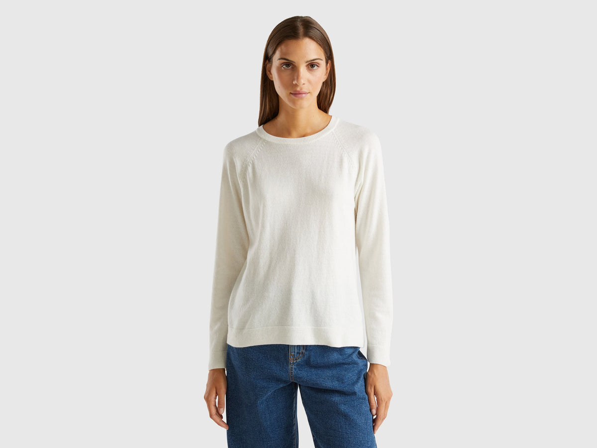 Maglia girocollo panna in misto lana e cashmere