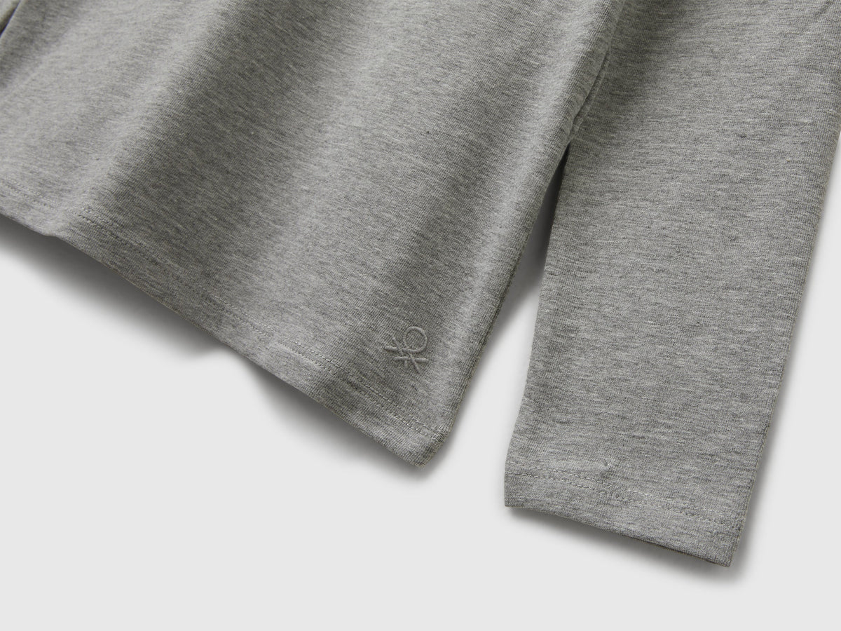 T-shirt stretch con collo alto