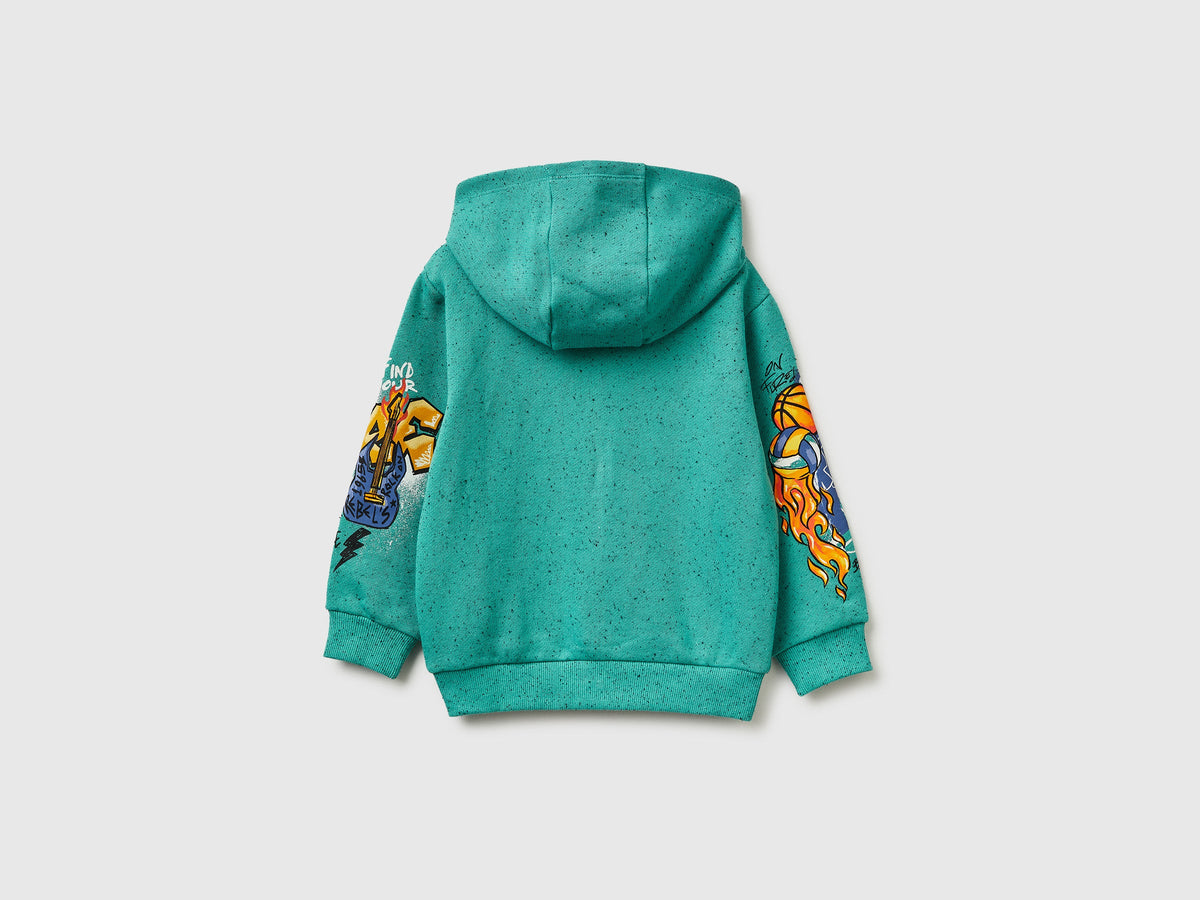 Felpa over fit con zip e stampe
