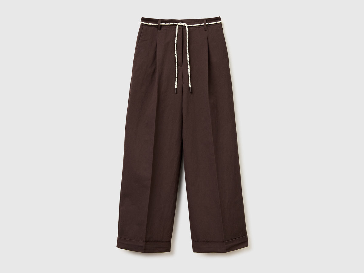 Pantaloni con cordoncino