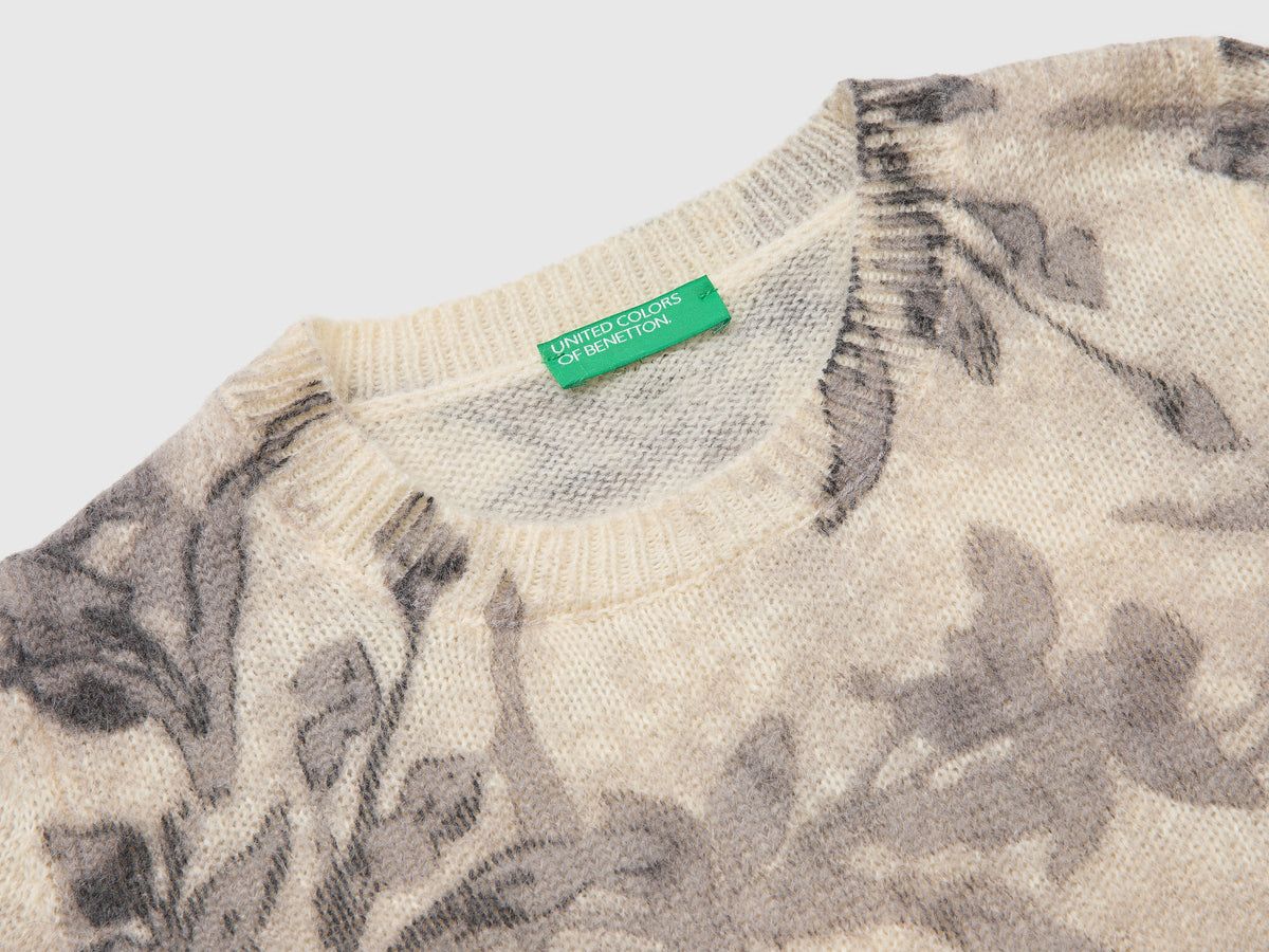 Maglia a fiori in misto mohair e lana