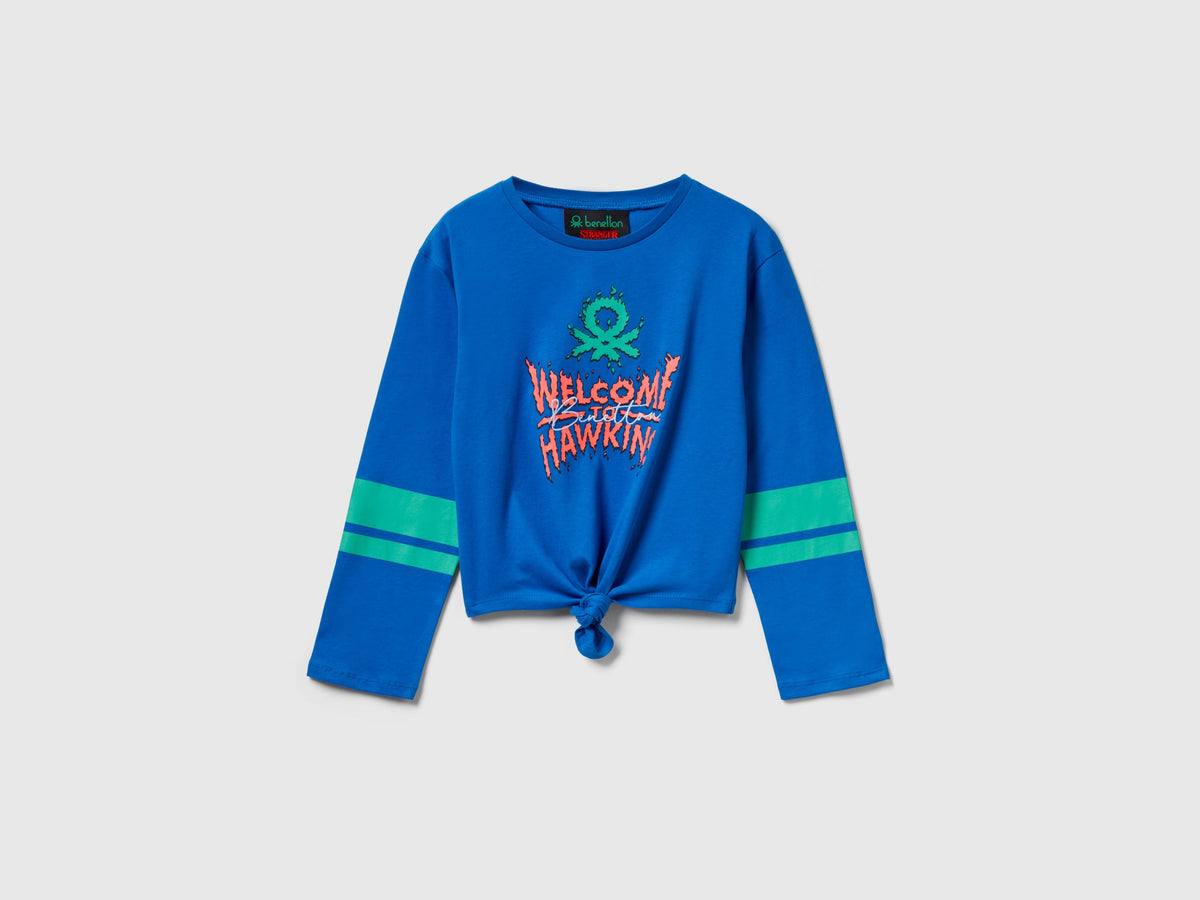 T-shirt con nodo Stranger Things