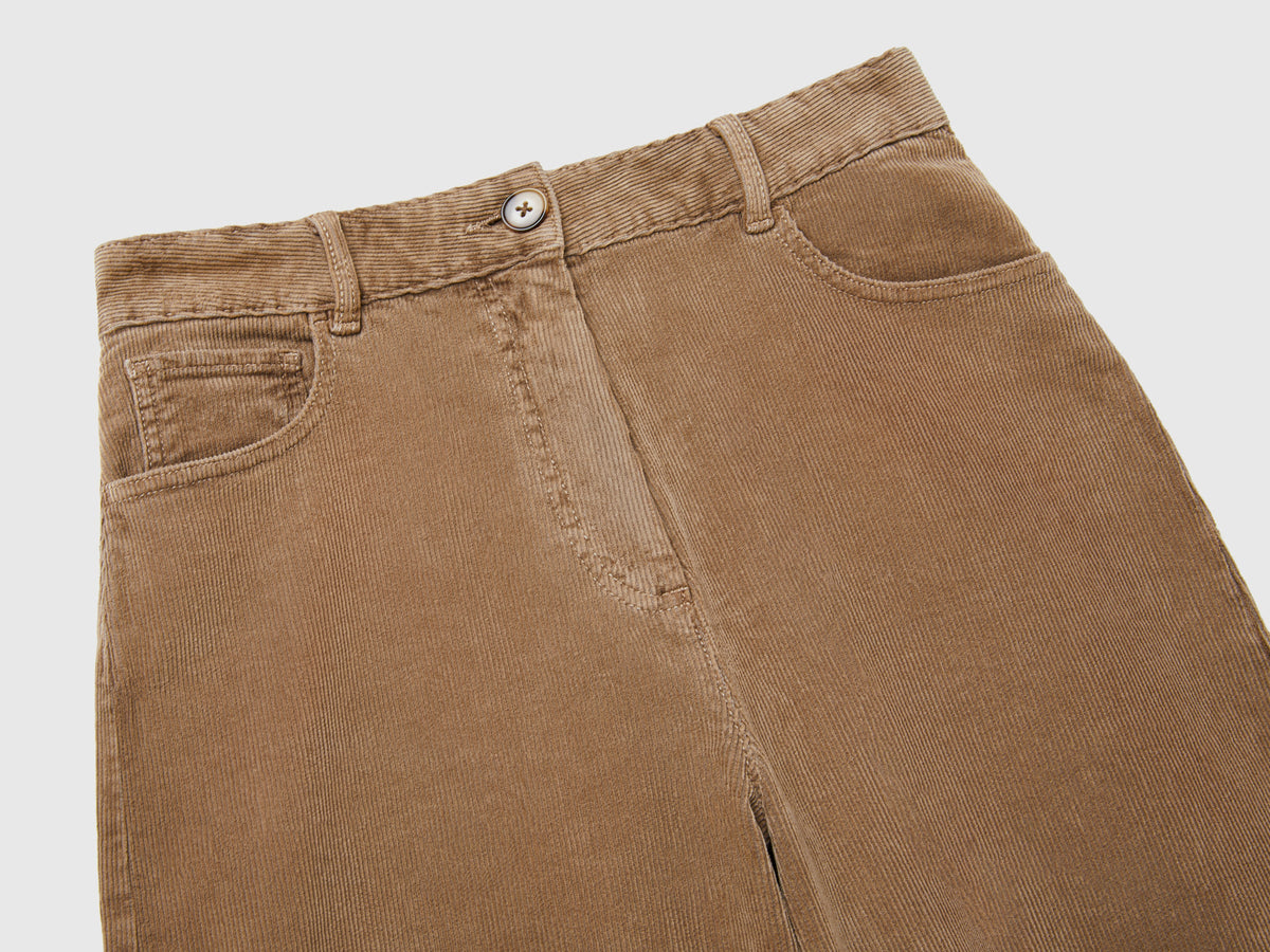 Pantaloni wide fit in velluto a costine lavaggio vintage
