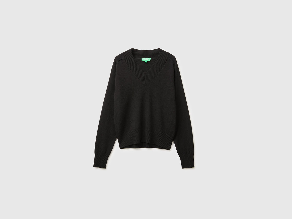 Maglia morbida con scollo a V in misto cashmere