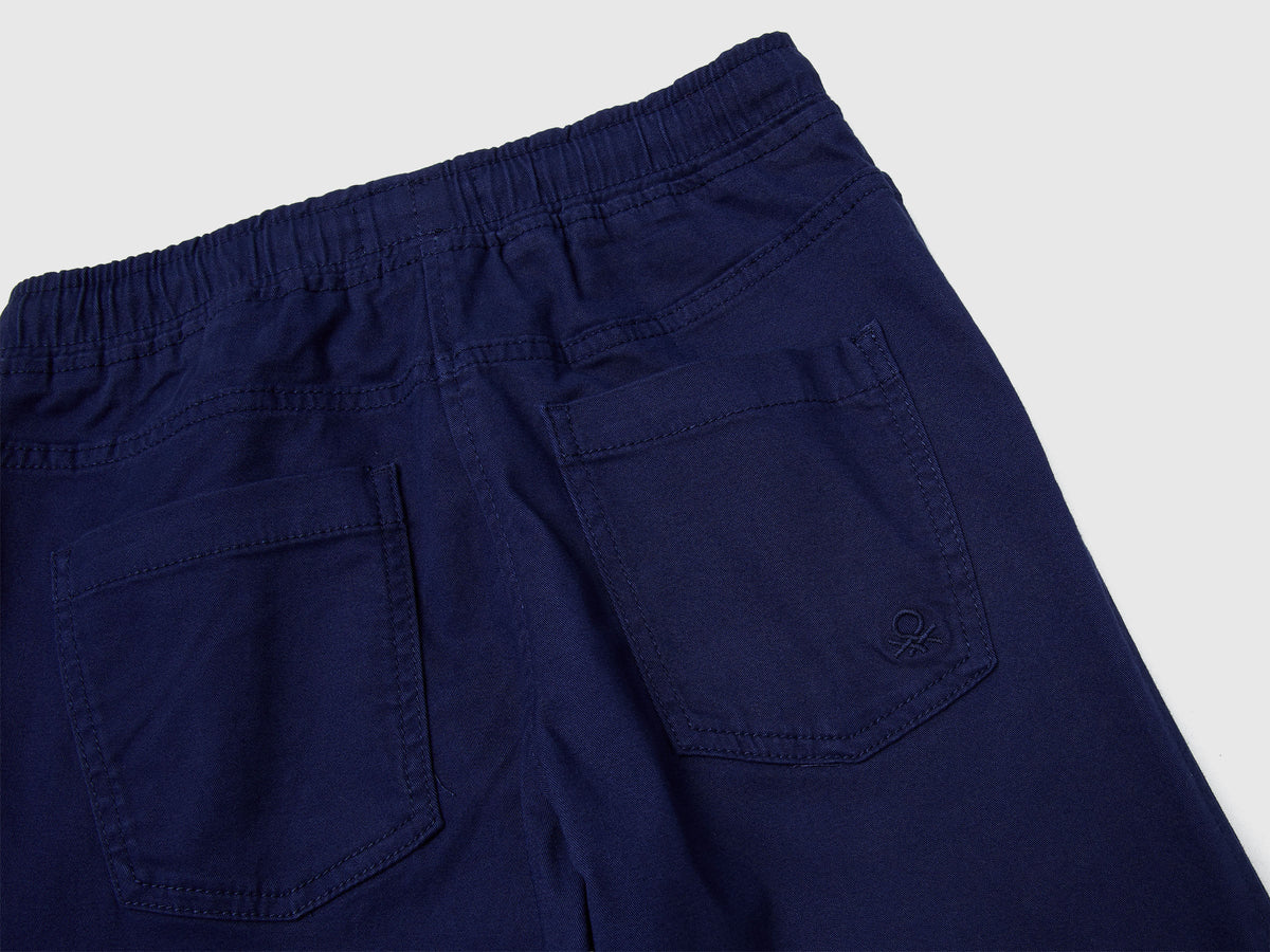 Joggers in cotone stretch con coulisse