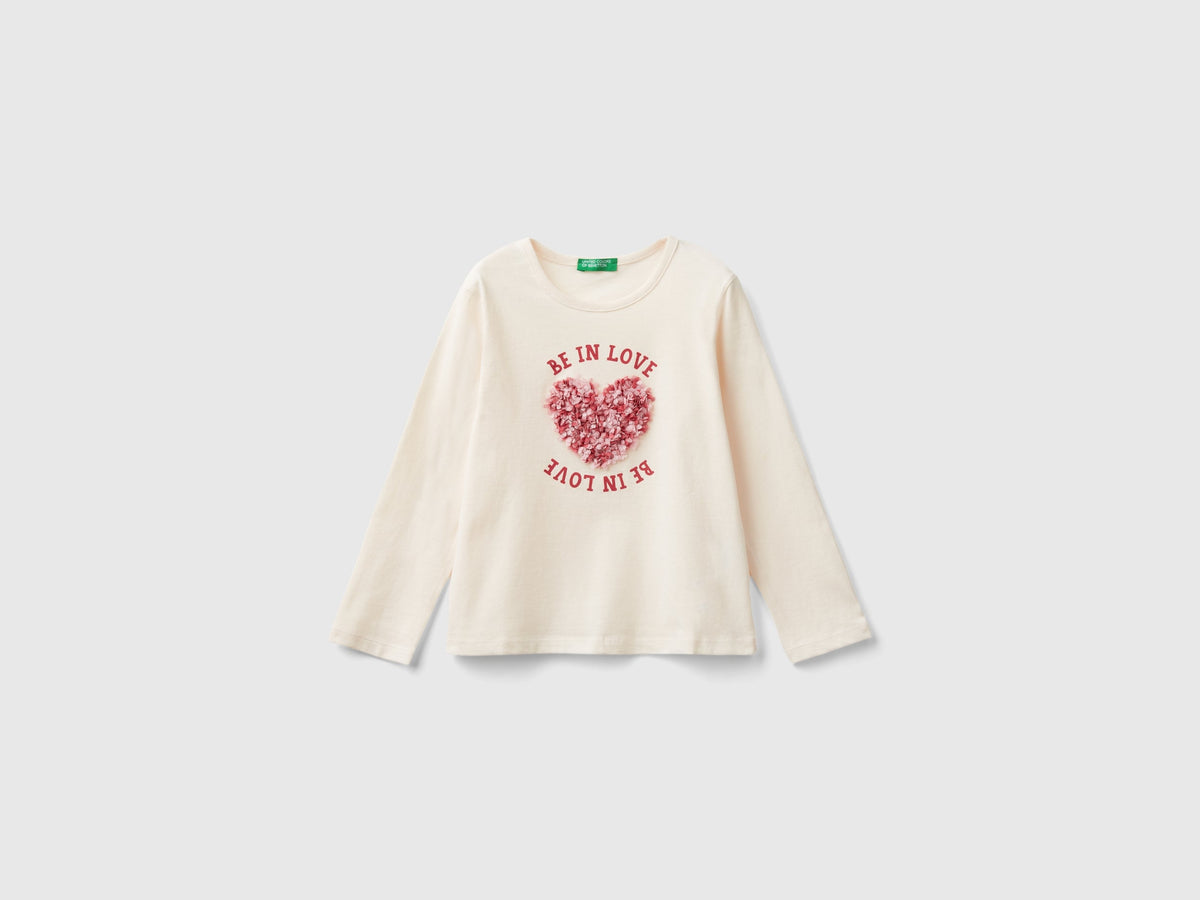 T-shirt con applicazione effetto petali