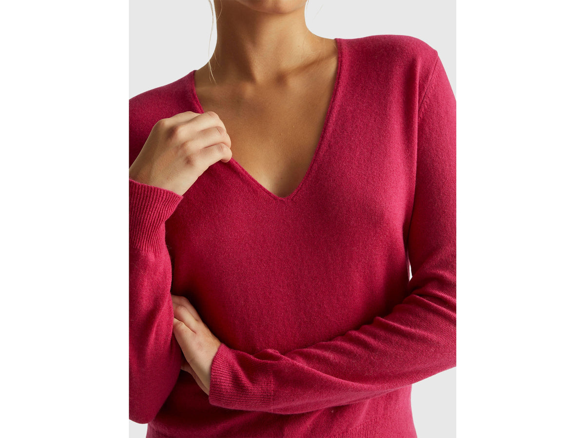 Maglione fucsia con scollo a V in pura lana Merino
