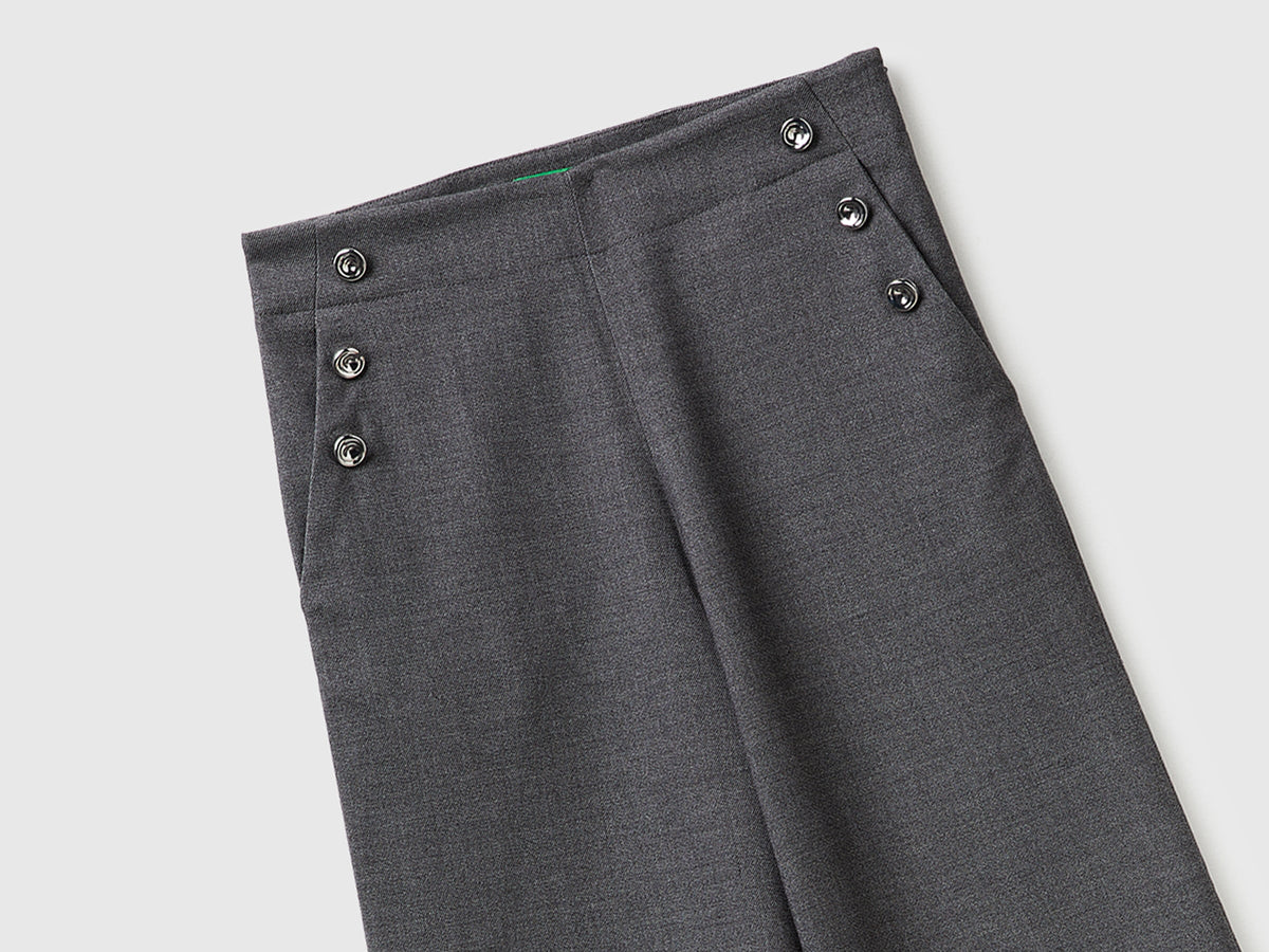 Pantaloni a vita alta con bottoni