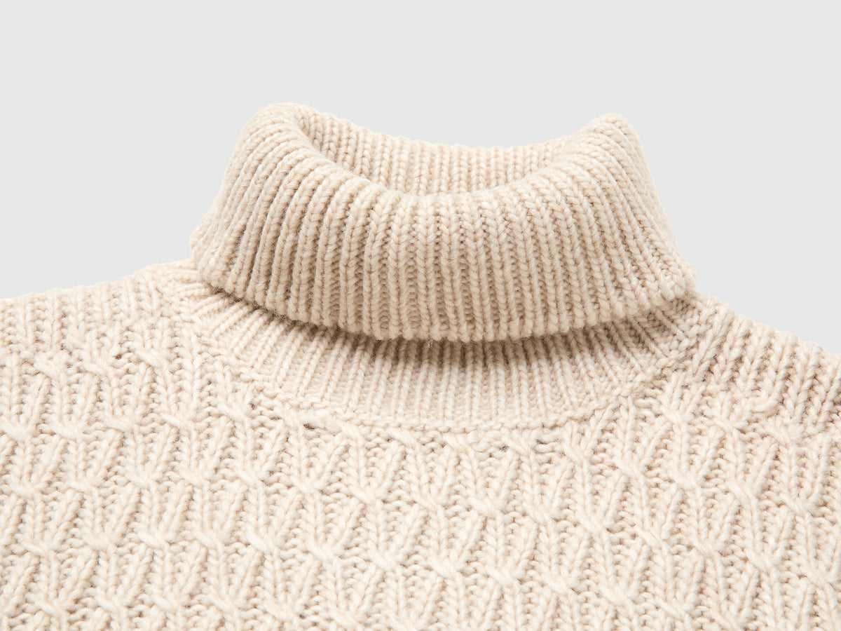 Maglia con frange in misto lana