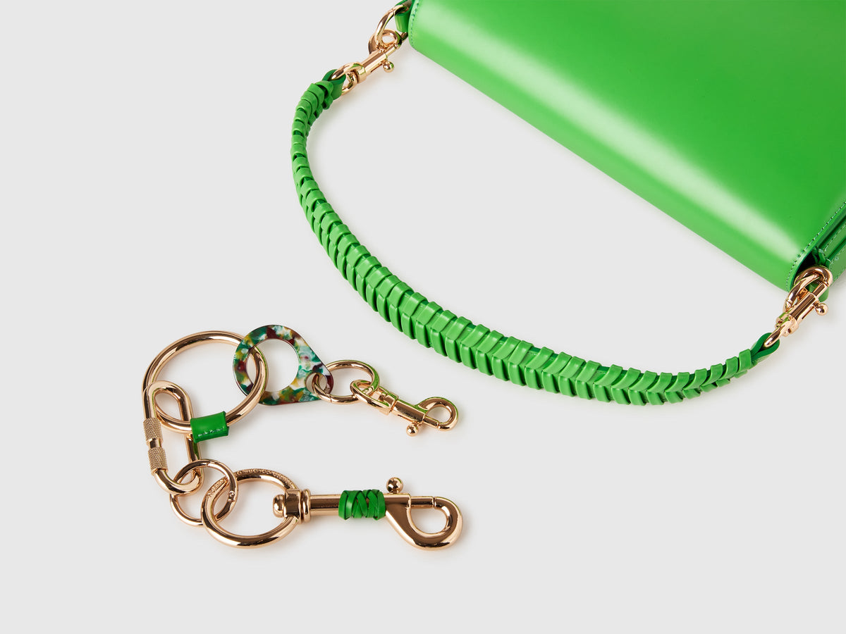 Be Bag verde con manico intrecciato