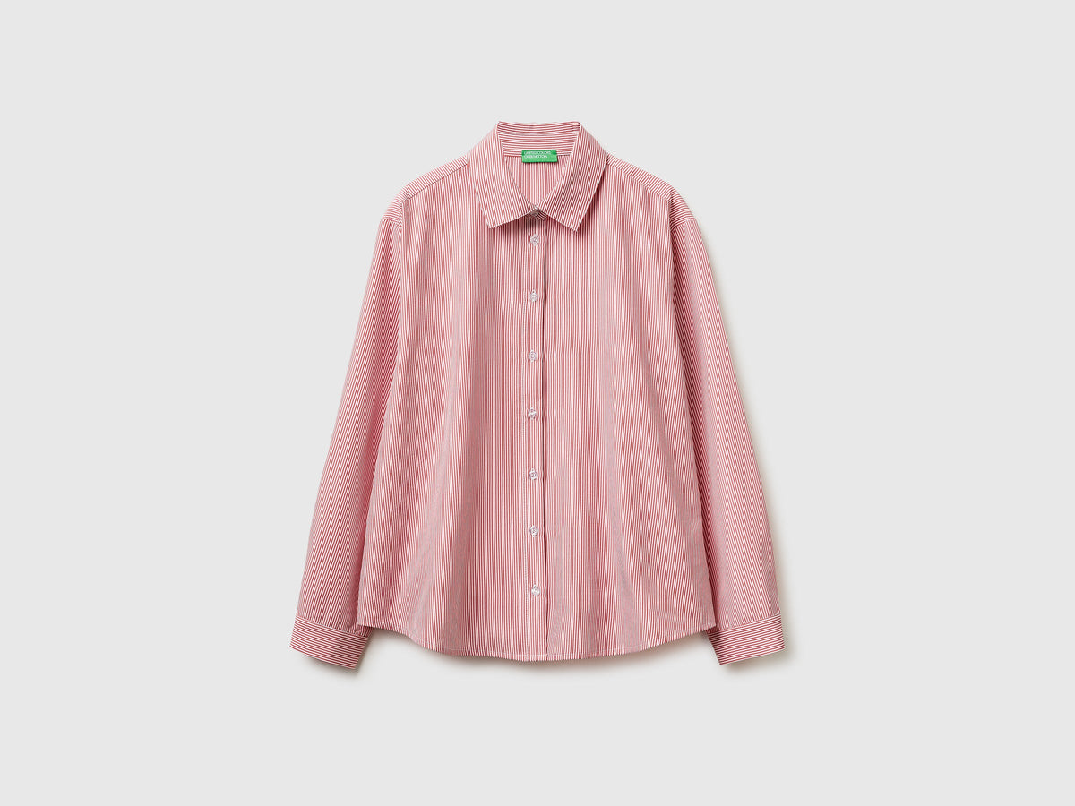 Camicia a righe con ricamo dietro