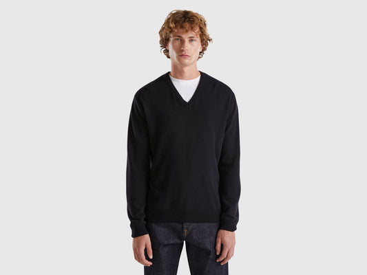 Maglia scollo a V nera in pura lana Merino