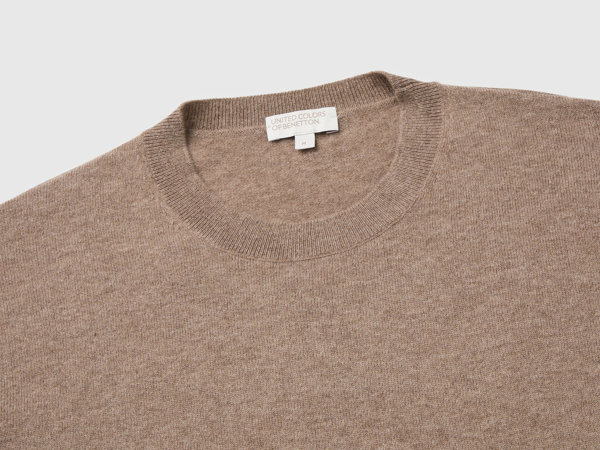 Maglia girocollo in misto lana e cashmere