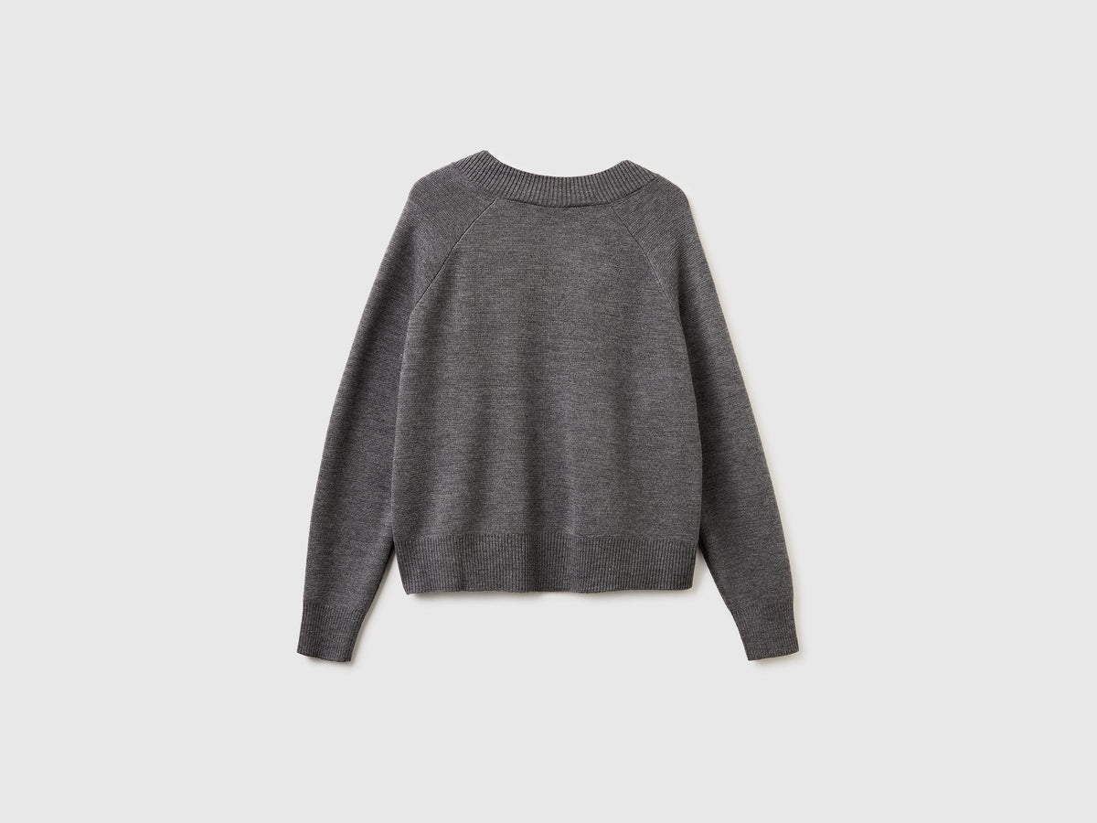 Maglia lavorata scollo a V
