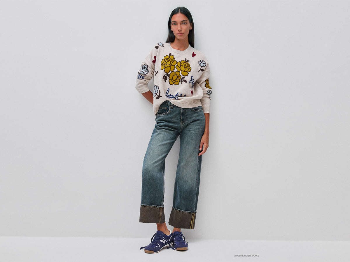 Maglia 100% lana con intarsio floreale