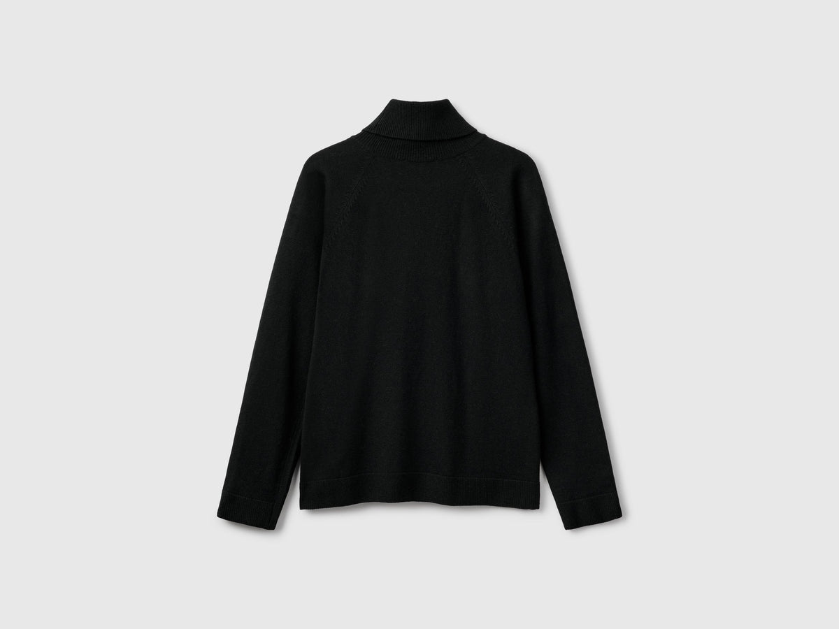 Maglione dolcevita nero in misto lana e cashmere