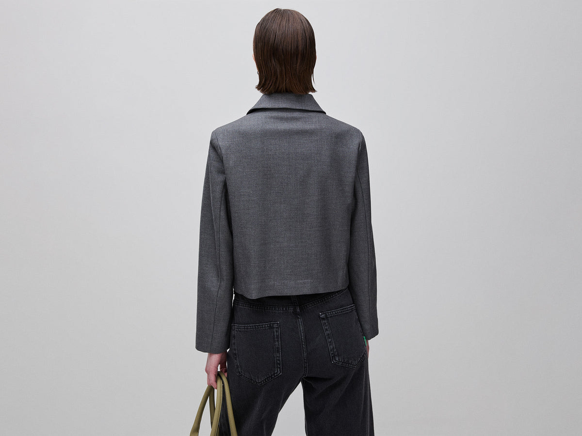 Giacca corta con tasche