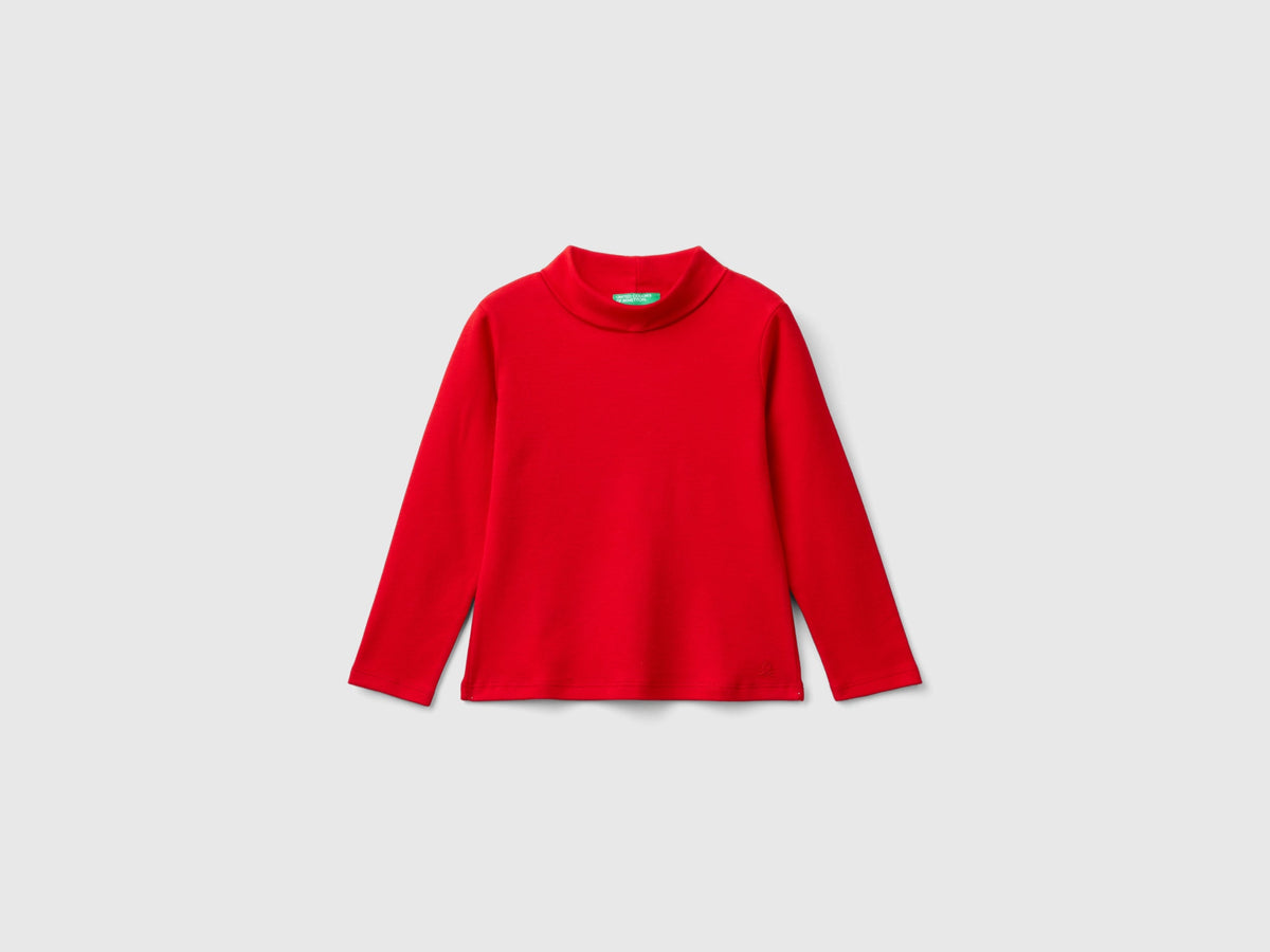 T-shirt dolcevita in caldo cotone