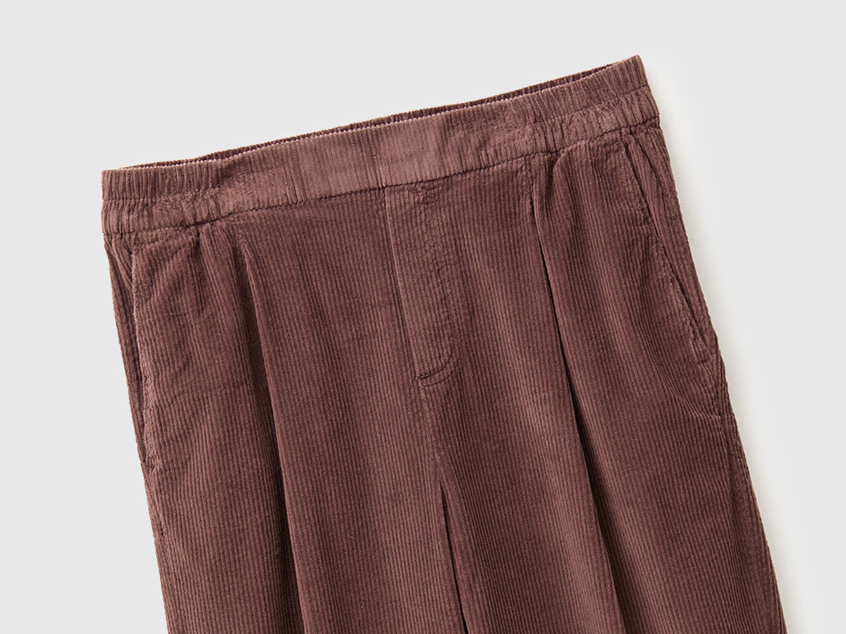 Chino in velluto con vita elasticizzata