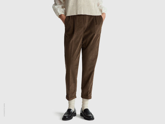 Chino in velluto con vita elasticizzata