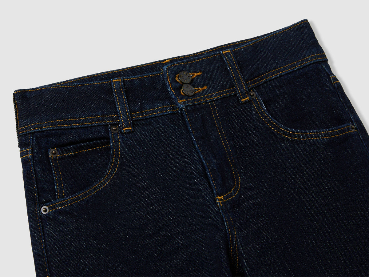 Jeans flare fit lavaggio scuro