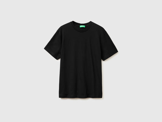 T-shirt nera