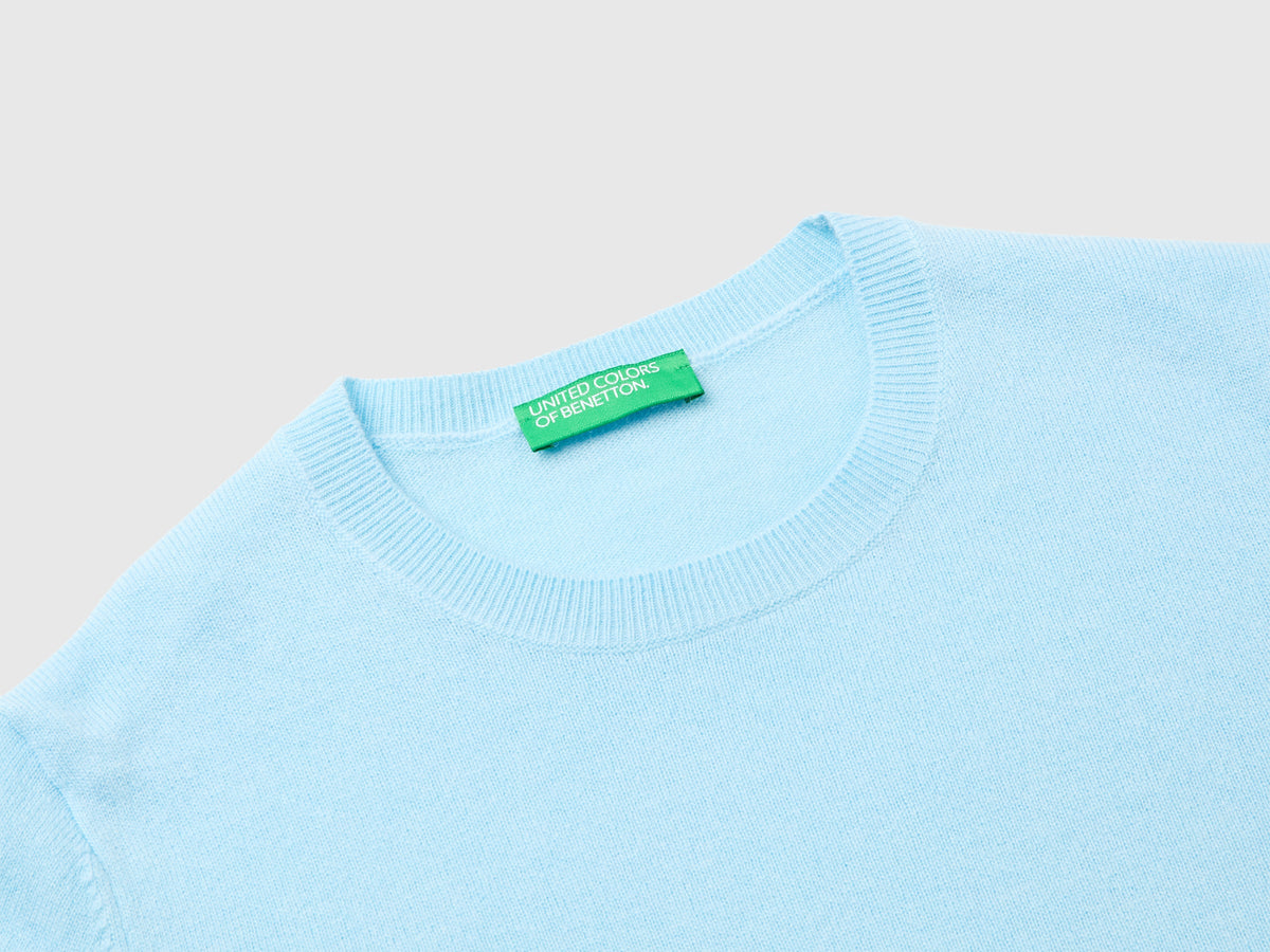 Maglia girocollo celeste in pura lana Merino