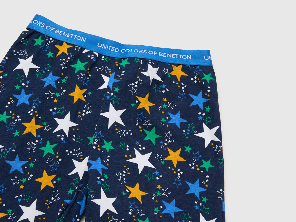 Pigiama con logo e pantaloni fantasia