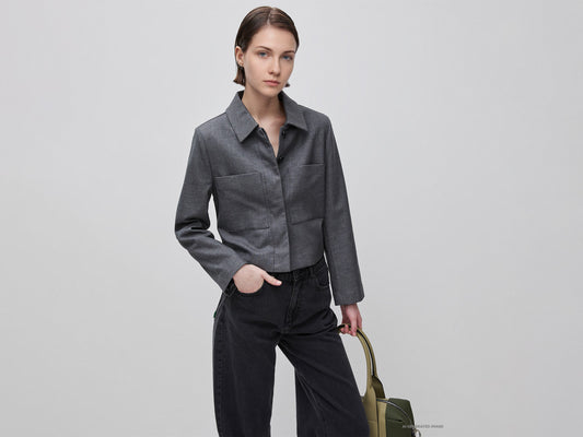 Giacca corta con tasche