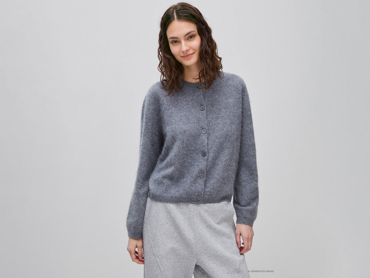 Cardigan in lana, cashmere e seta