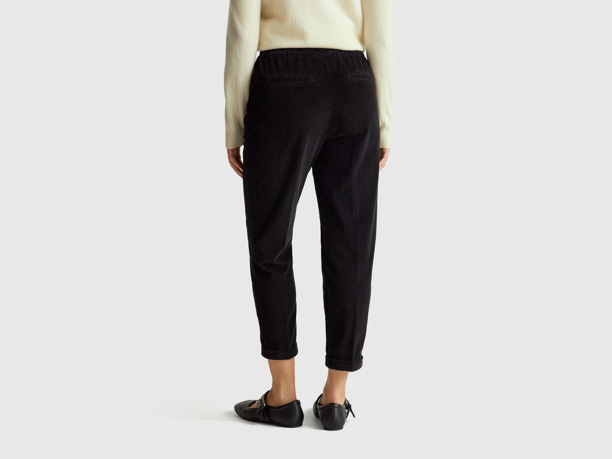 Chino in velluto con vita elasticizzata