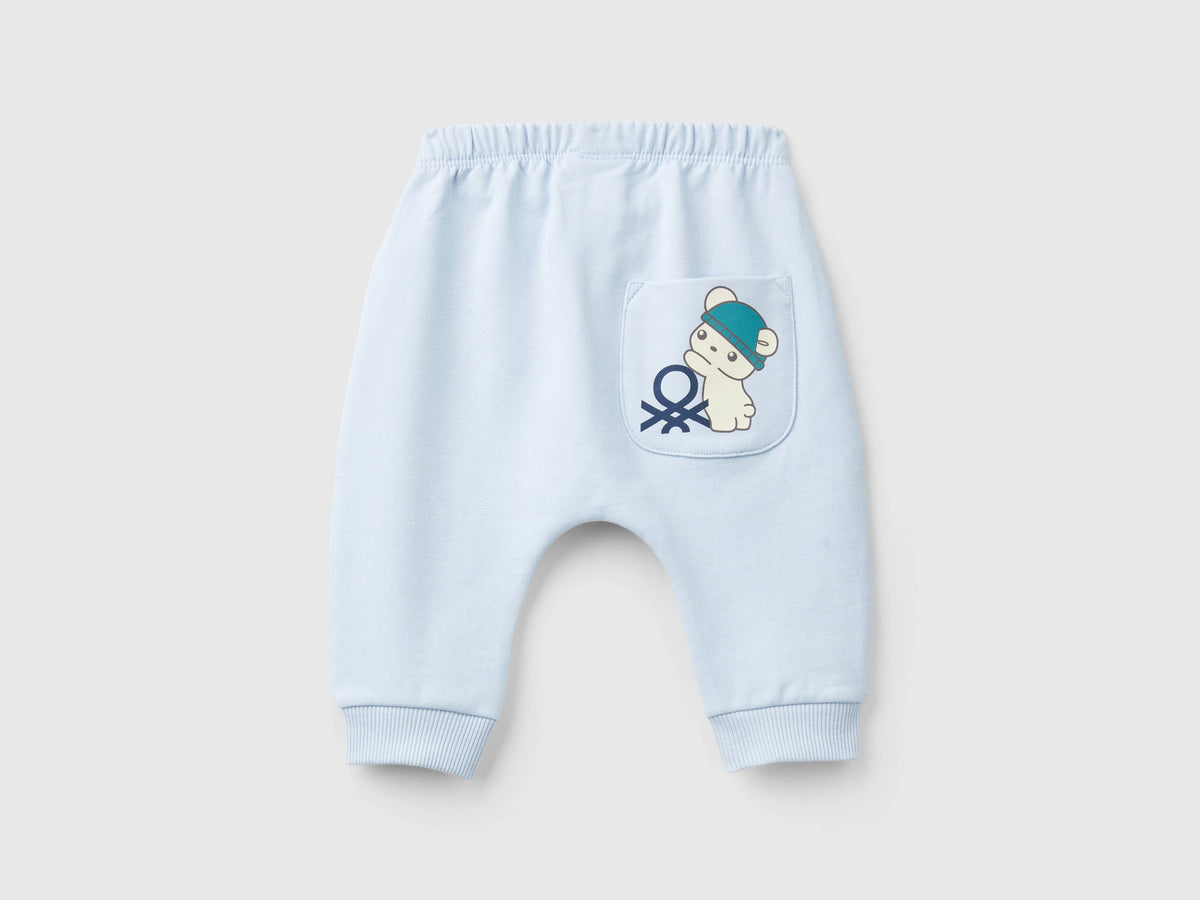 Pantaloni in calda felpa con taschino