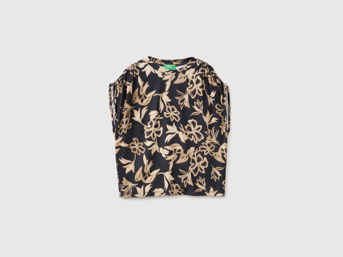 Top fluido con stampa floreale
