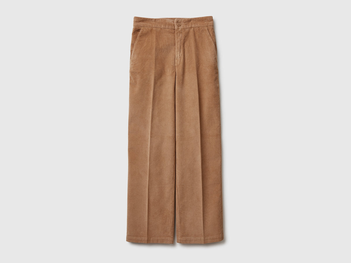 Pantaloni ampi in velluto