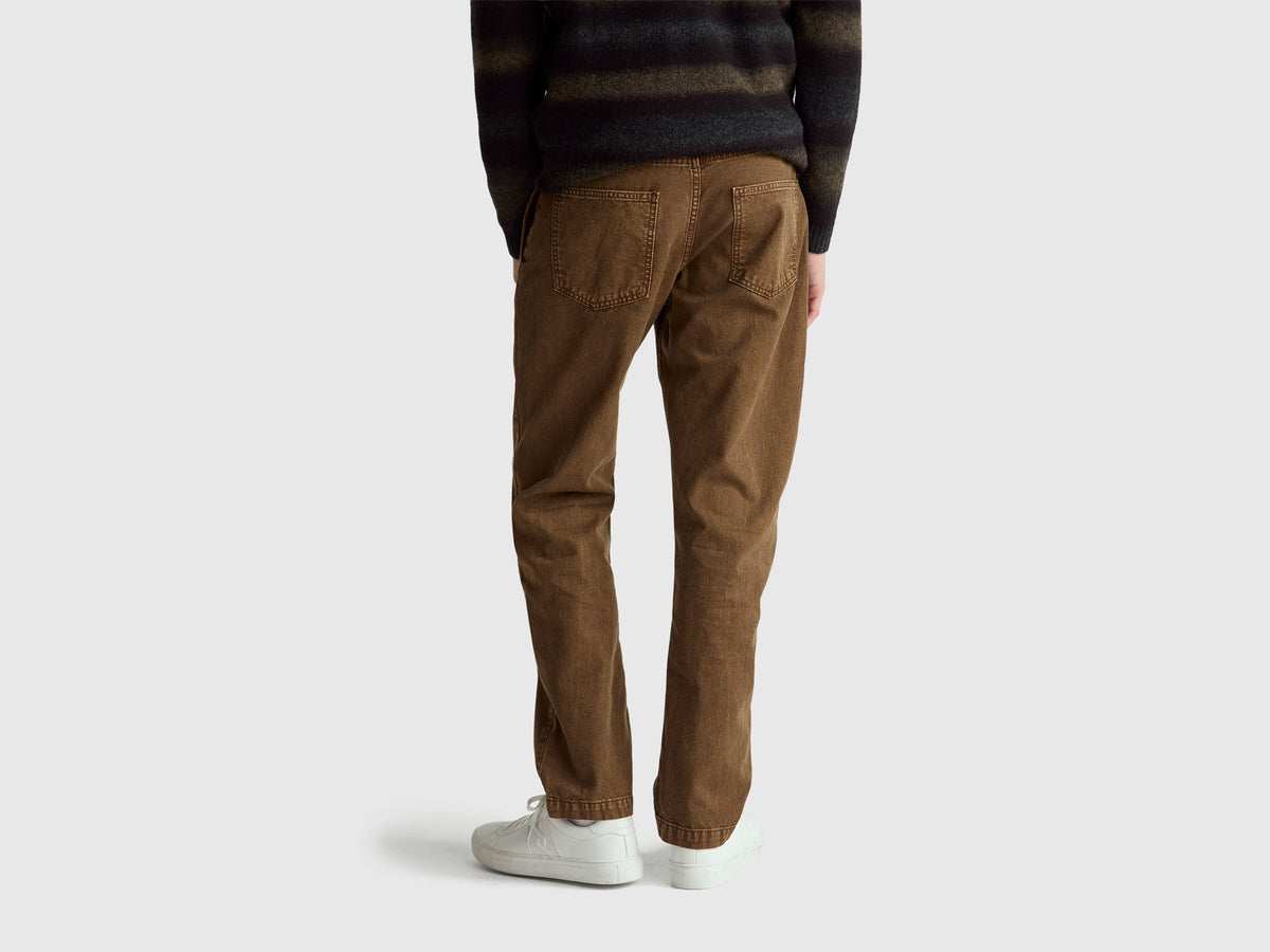 Chino straight fit