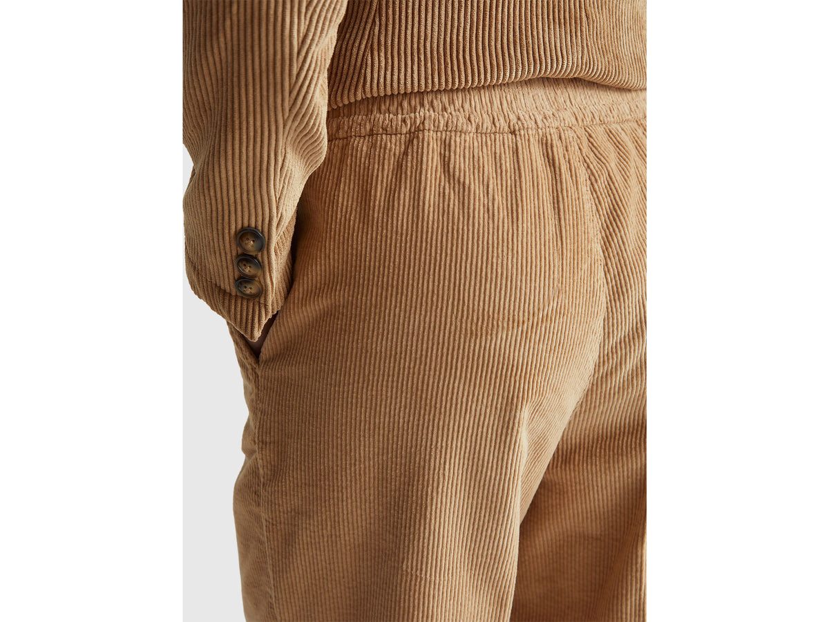 Pantaloni ampi in velluto