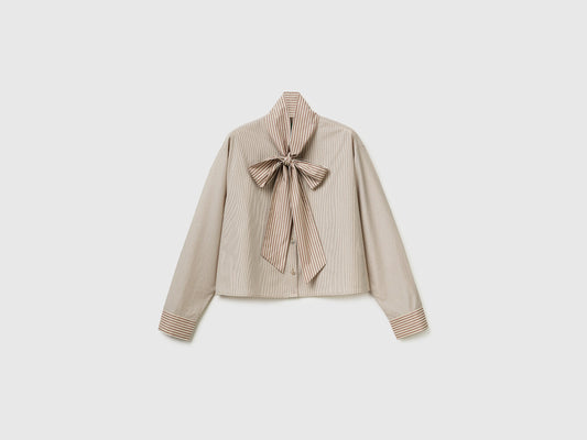 Camicia crop a righe con fiocco