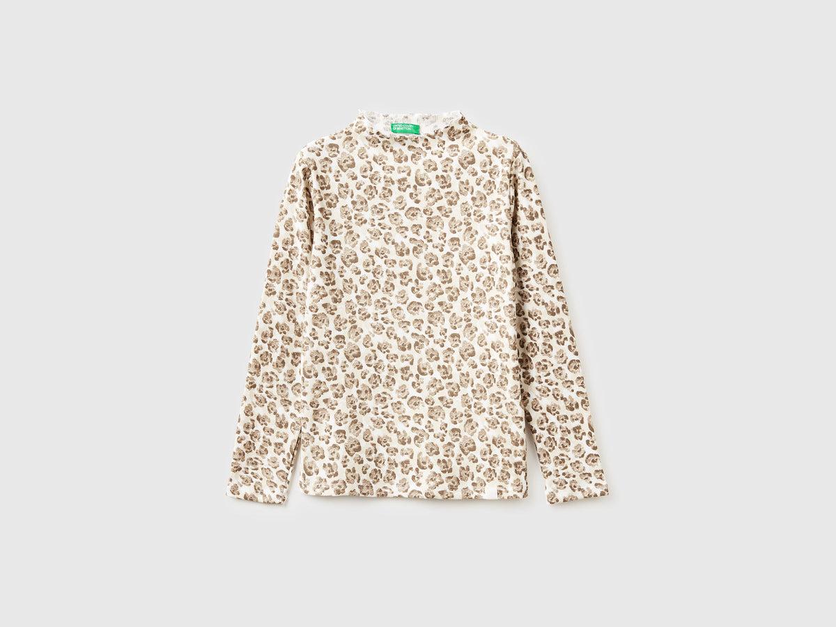 T-shirt lupetto beige con stampa animalier