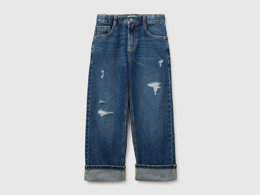Jeans straight fit con rotture