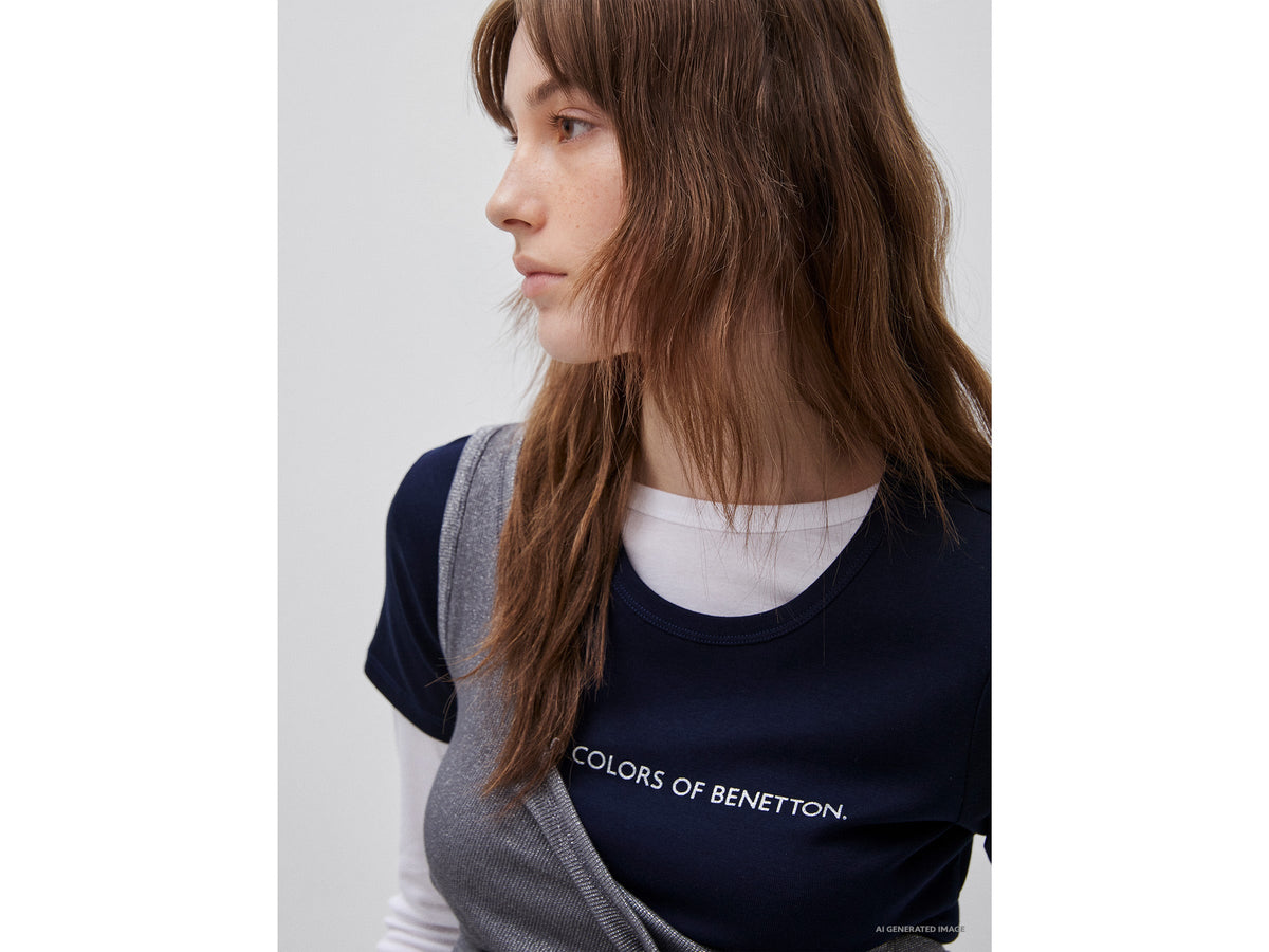 T-shirt manica corta con logo glitter