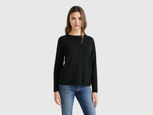 Maglia girocollo nero in misto lana e cashmere