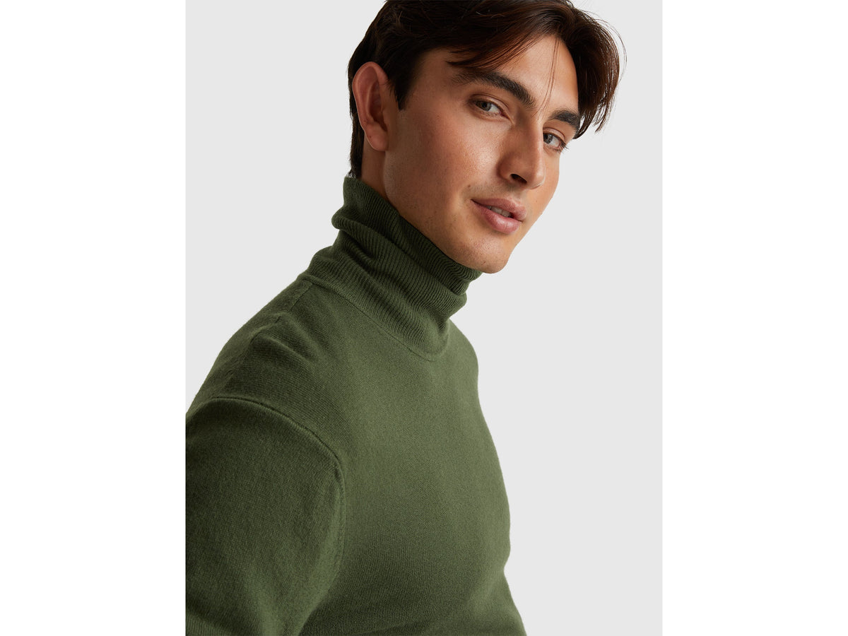 Dolcevita verde oliva in pura lana Merino