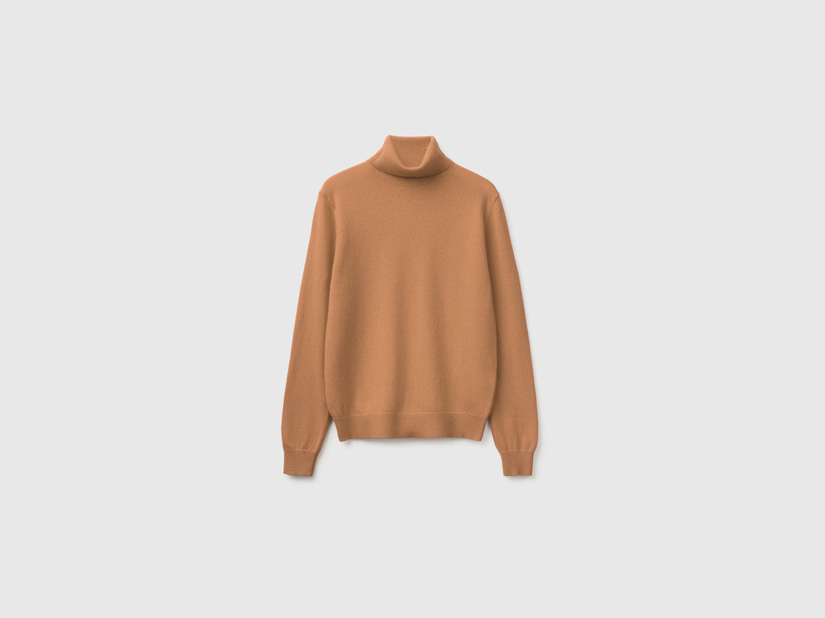 Maglione dolcevita cammello in pura lana Merino
