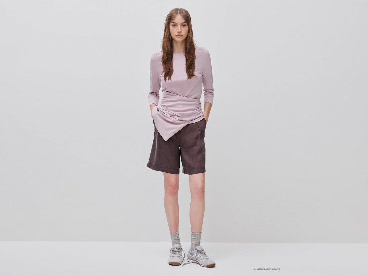 T-shirt slim fit con scollo a barchetta