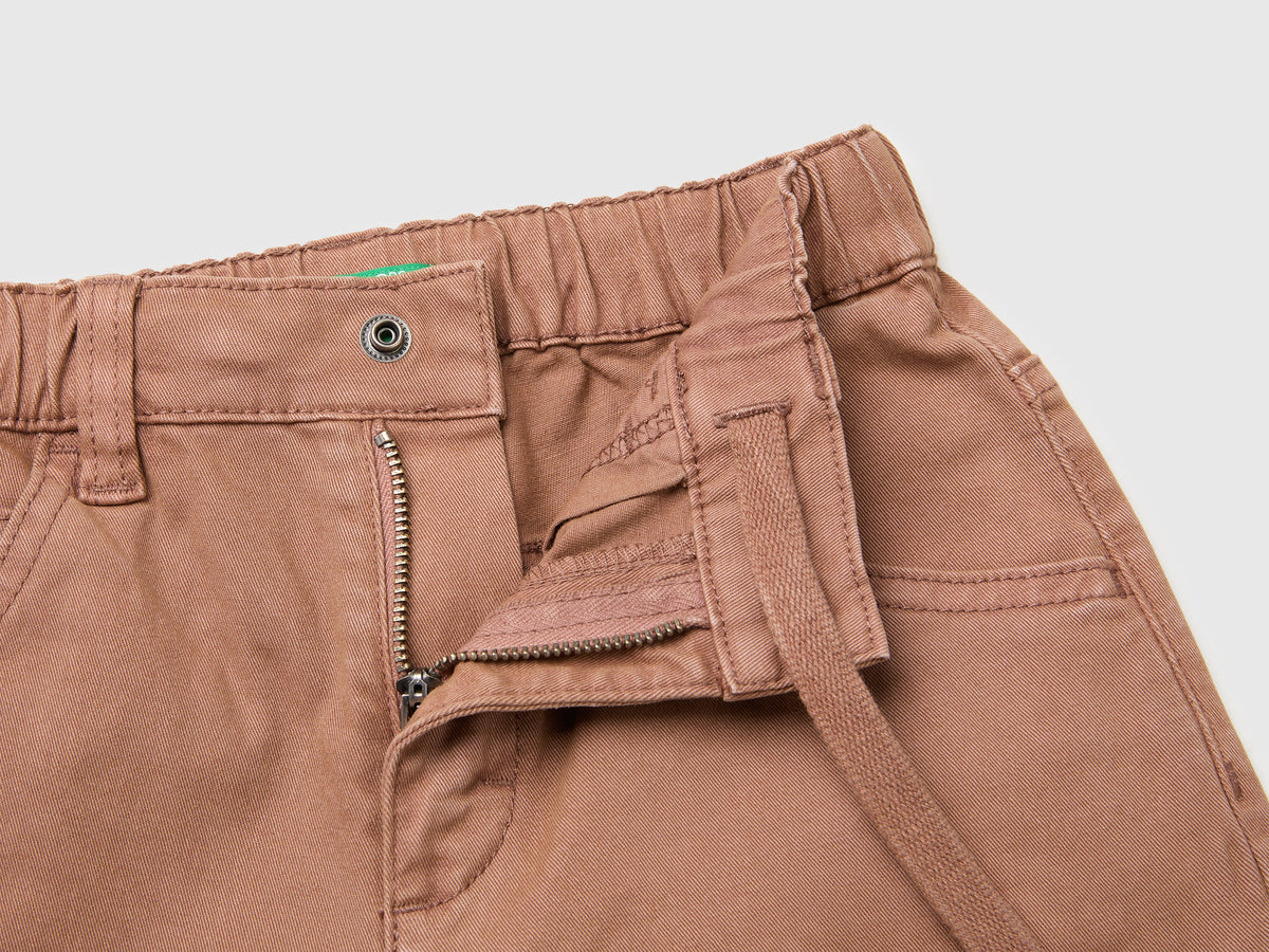 Pantaloni in cotone stretch