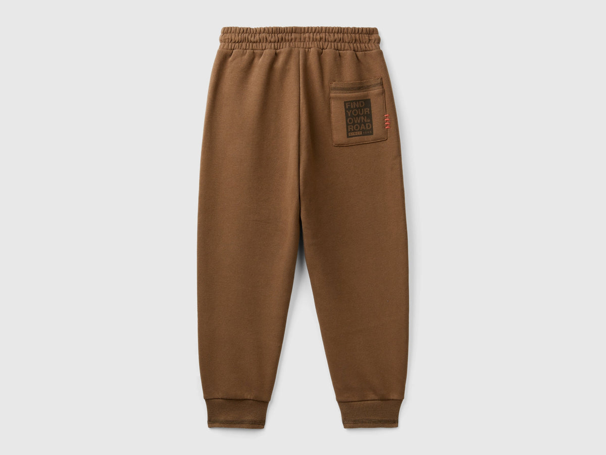Pantaloni in calda felpa con stampa